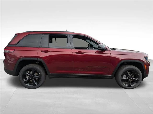 2025 Jeep Grand Cherokee Altitude X 4x4