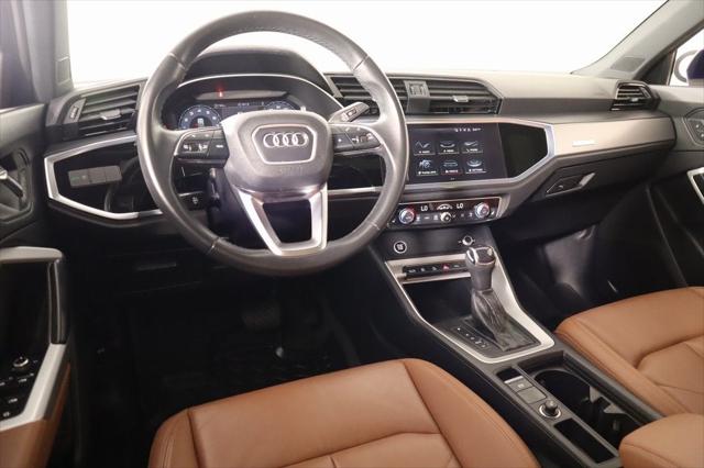 2022 Audi Q3 Premium 45 TFSI S line quattro Tiptronic 2022 Audi Q3 Premium 45 TFSI S line quattro Tiptronic