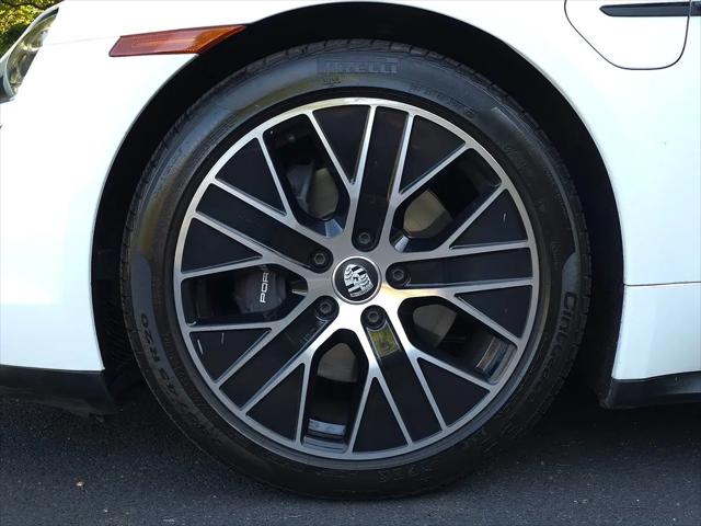 2023 Porsche Taycan Standard
