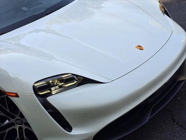 2023 Porsche Taycan Standard
