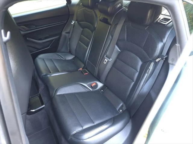 2023 Porsche Taycan Standard
