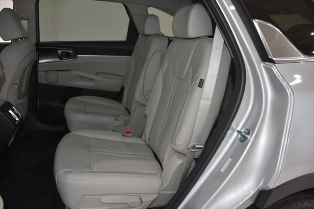 2025 Kia Sorento Hybrid EX