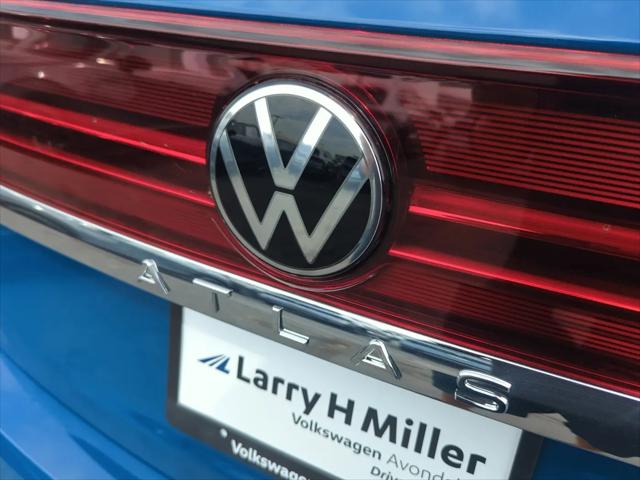 2026 Volkswagen Atlas SE with Technology