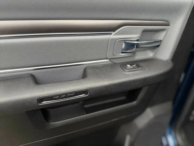 2021 Ram 1500 SLT Crew Cab 4x4 5'7" Box