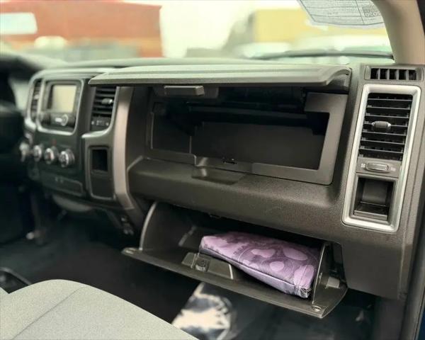 2021 Ram 1500 SLT Crew Cab 4x4 5'7" Box