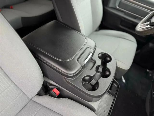 2021 Ram 1500 SLT Crew Cab 4x4 5'7" Box