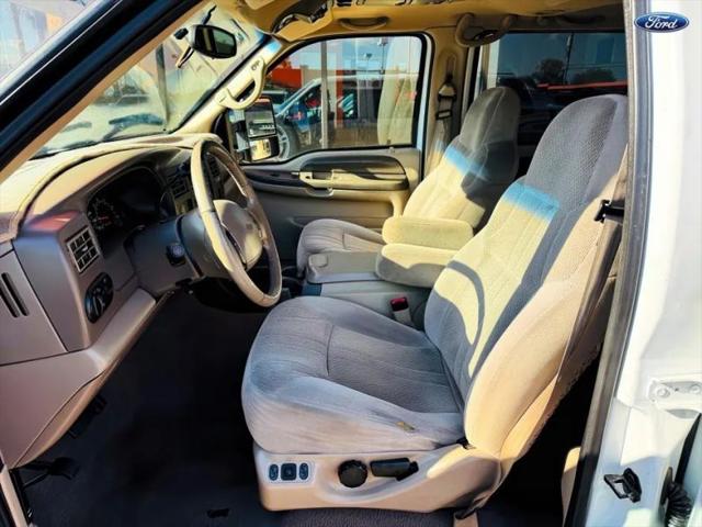 2000 Ford Excursion XLT