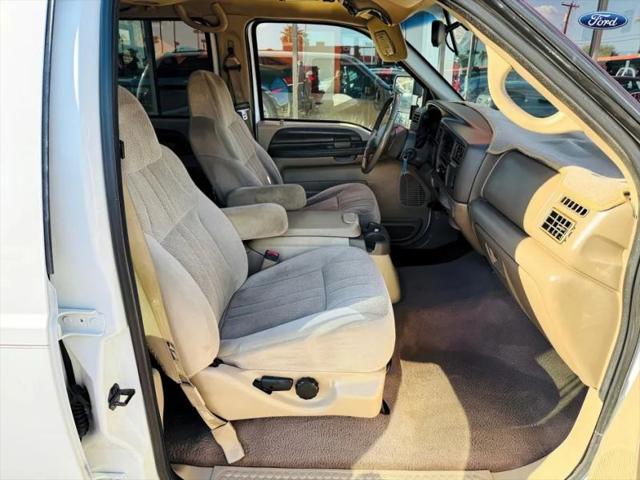 2000 Ford Excursion XLT