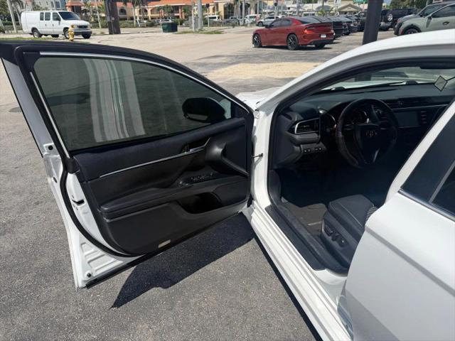 2018 Toyota Camry SE