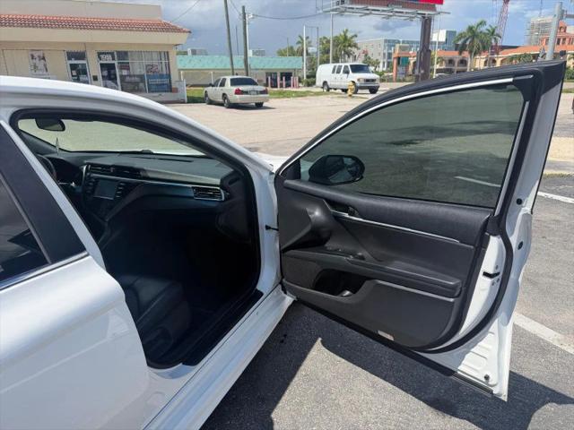 2018 Toyota Camry SE