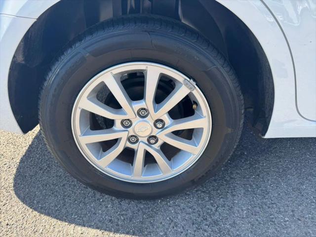 2017 Chevrolet Sonic LT Auto