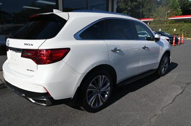 2017 Acura MDX w/Advance Package