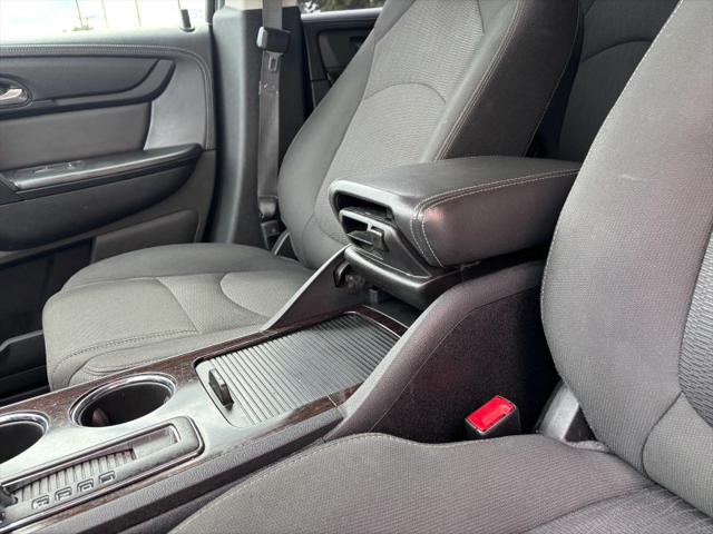 2017 Chevrolet Traverse 2LT