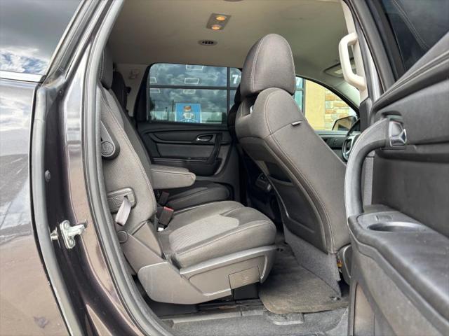 2017 Chevrolet Traverse 2LT