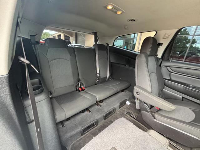 2017 Chevrolet Traverse 2LT