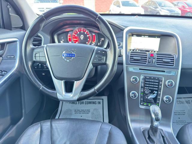 2016 Volvo XC60 T5 Drive-E Premier