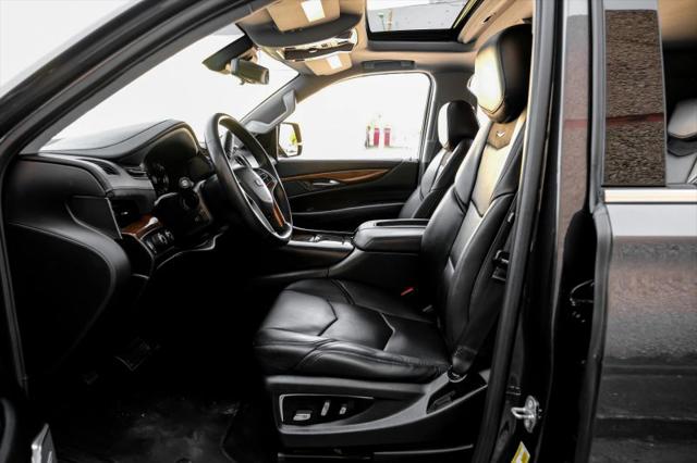 2017 Cadillac Escalade Luxury