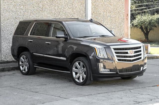 2017 Cadillac Escalade Luxury