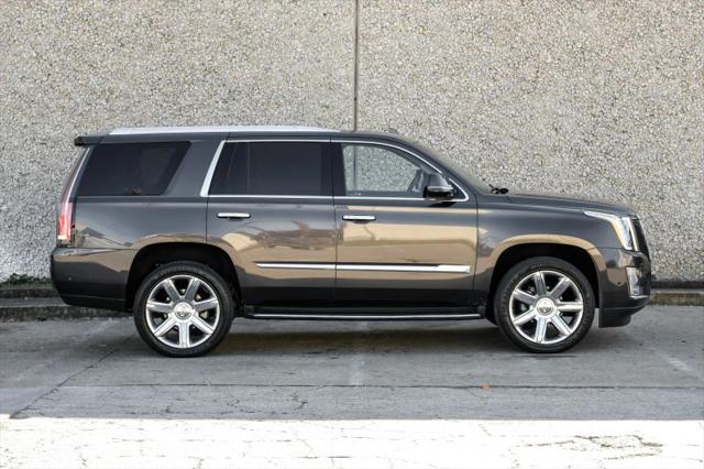2017 Cadillac Escalade Luxury