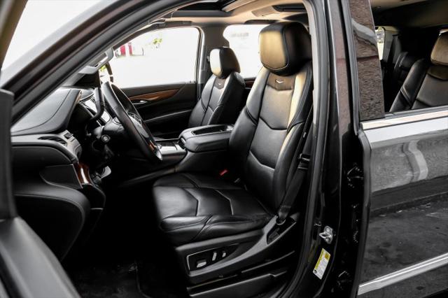 2017 Cadillac Escalade Luxury