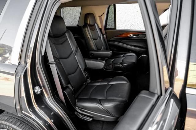 2017 Cadillac Escalade Luxury