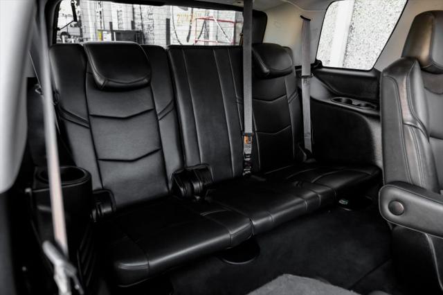 2017 Cadillac Escalade Luxury