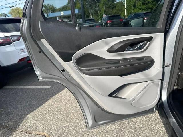 2023 GMC Terrain AWD SLT