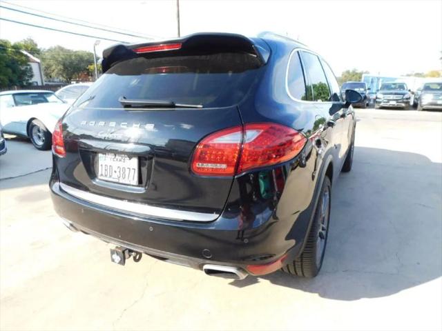 2014 Porsche Cayenne Platinum Edition