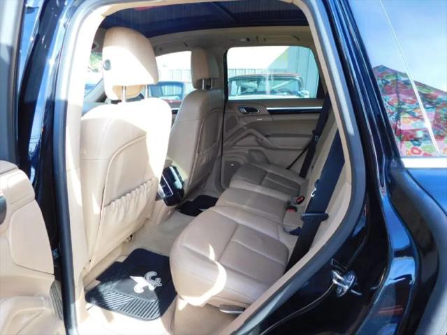 2014 Porsche Cayenne Platinum Edition