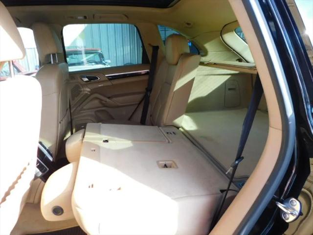 2014 Porsche Cayenne Platinum Edition