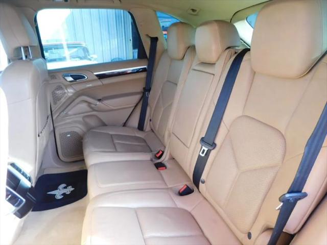 2014 Porsche Cayenne Platinum Edition
