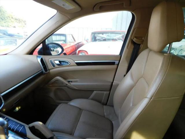 2014 Porsche Cayenne Platinum Edition