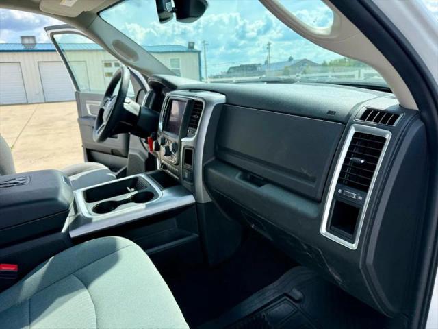 2023 Ram 1500 Classic SLT Crew Cab 4x4 5'7" Box