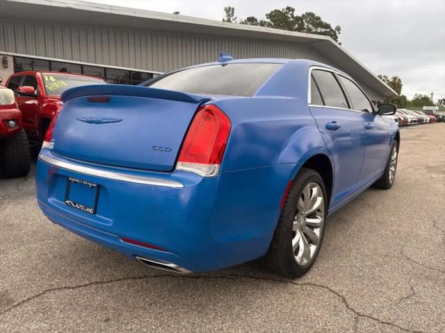 2018 Chrysler 300 Touring