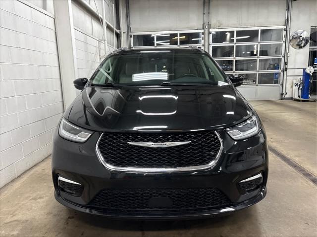 Used 2021 Chrysler Pacifica For Sale in Wilmington, OH