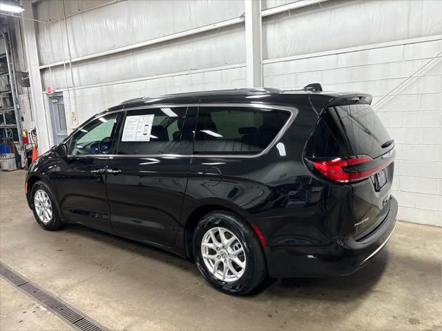 Used 2021 Chrysler Pacifica For Sale in Wilmington, OH
