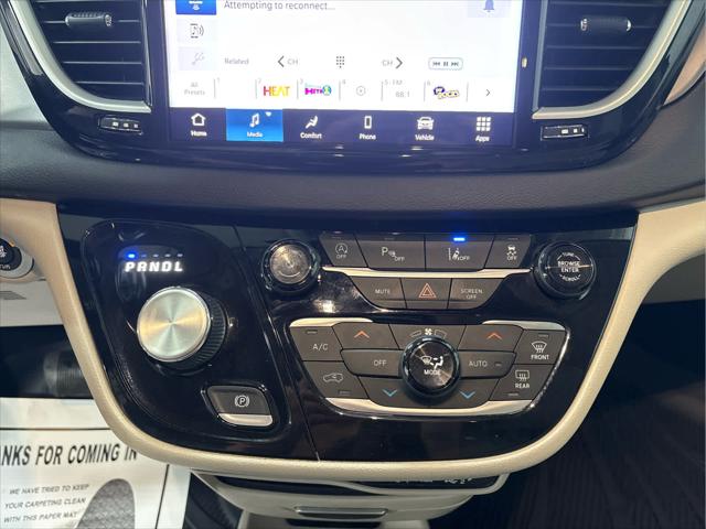 Used 2021 Chrysler Pacifica For Sale in Wilmington, OH