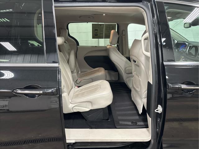Used 2021 Chrysler Pacifica For Sale in Wilmington, OH
