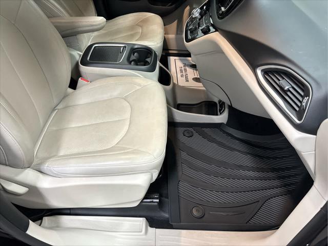 Used 2021 Chrysler Pacifica For Sale in Wilmington, OH