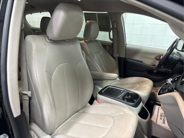 Used 2021 Chrysler Pacifica For Sale in Wilmington, OH