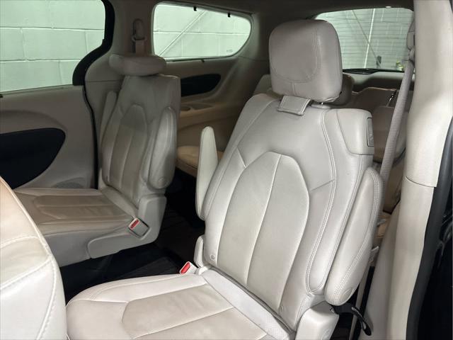 Used 2021 Chrysler Pacifica For Sale in Wilmington, OH