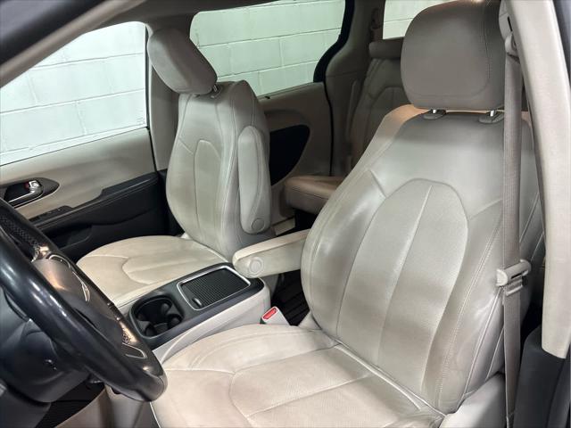 Used 2021 Chrysler Pacifica For Sale in Wilmington, OH