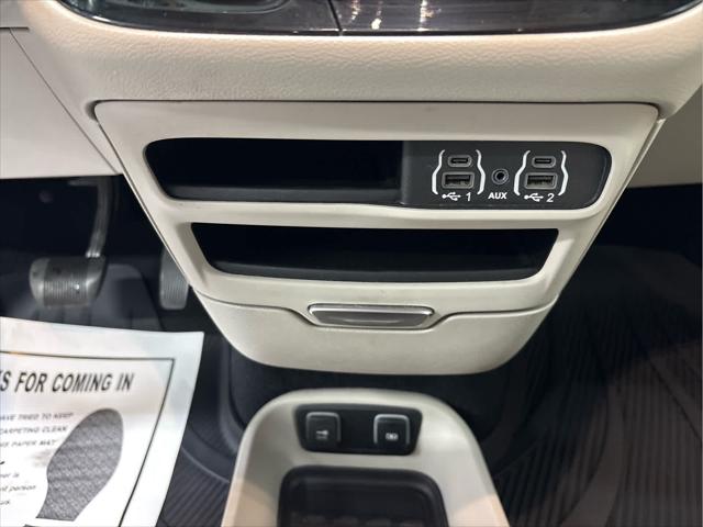 Used 2021 Chrysler Pacifica For Sale in Wilmington, OH