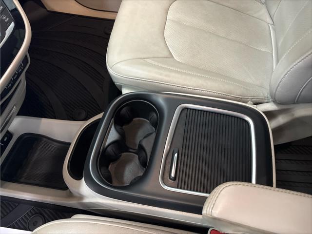 Used 2021 Chrysler Pacifica For Sale in Wilmington, OH