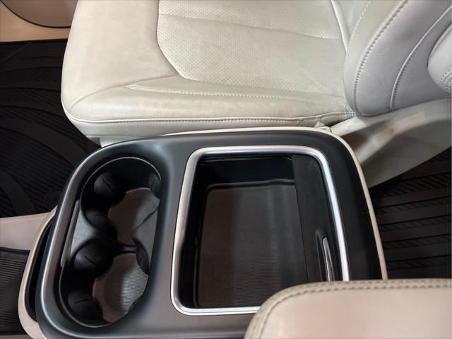Used 2021 Chrysler Pacifica For Sale in Wilmington, OH