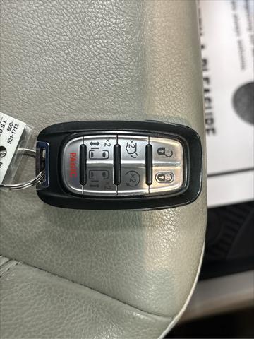 Used 2021 Chrysler Pacifica For Sale in Wilmington, OH