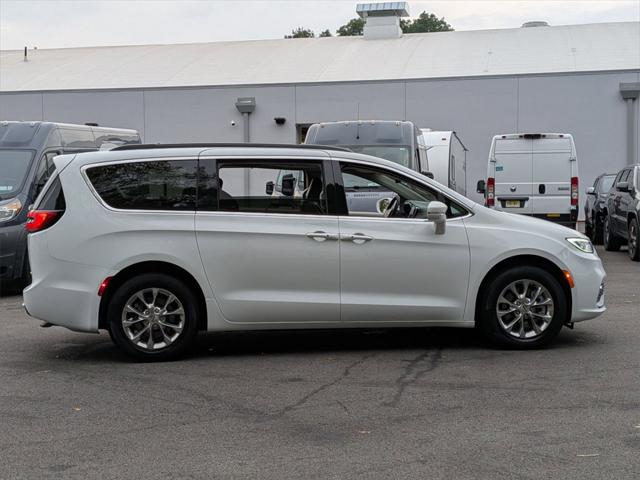 2022 Chrysler Pacifica Touring L AWD
