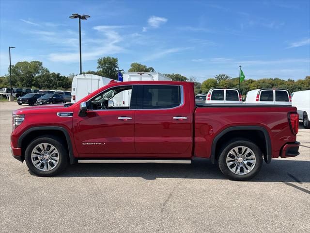 2023 GMC Sierra 1500 4WD Crew Cab Short Box Denali