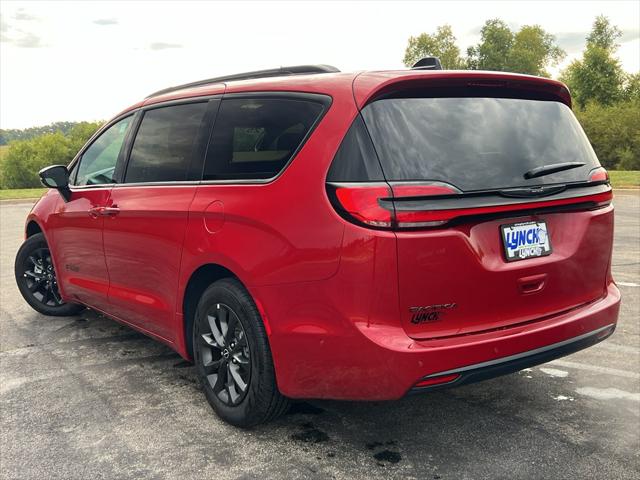 2025 Chrysler Pacifica PACIFICA SELECT