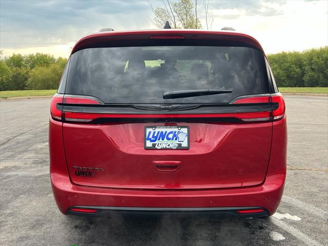 2025 Chrysler Pacifica PACIFICA SELECT